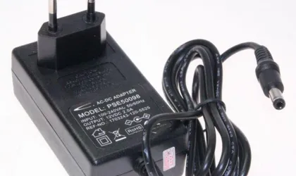 CHARGEUR 12V-2,0A